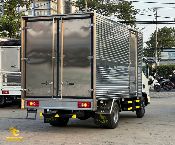 xe-tai-foton-aumark-s35-3t5-thung-kin_4.png